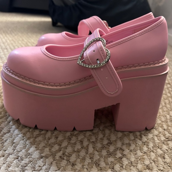 Pink platforms - Picture 4 of 4